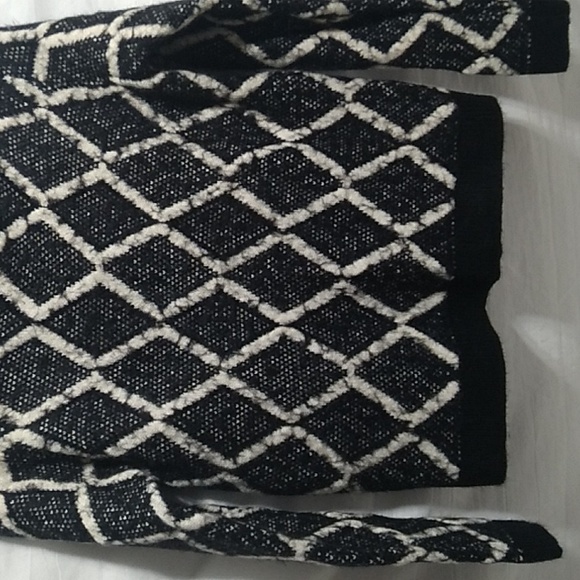 LAST SALE! NWOT Forever 21 Eyelash Sweater Sz.S (A-75) - Picture 3 of 10